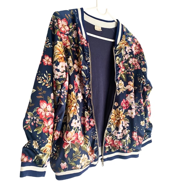 Zara Girls Navy Floral Satin Bomber Jacket [US 11/12] - Picture 5 of 11
